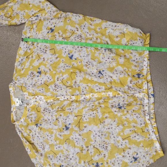 Anna Glover H&M Floral, 3/4 Length Sleeve, Button Up Blouse - Picture 4 of 12